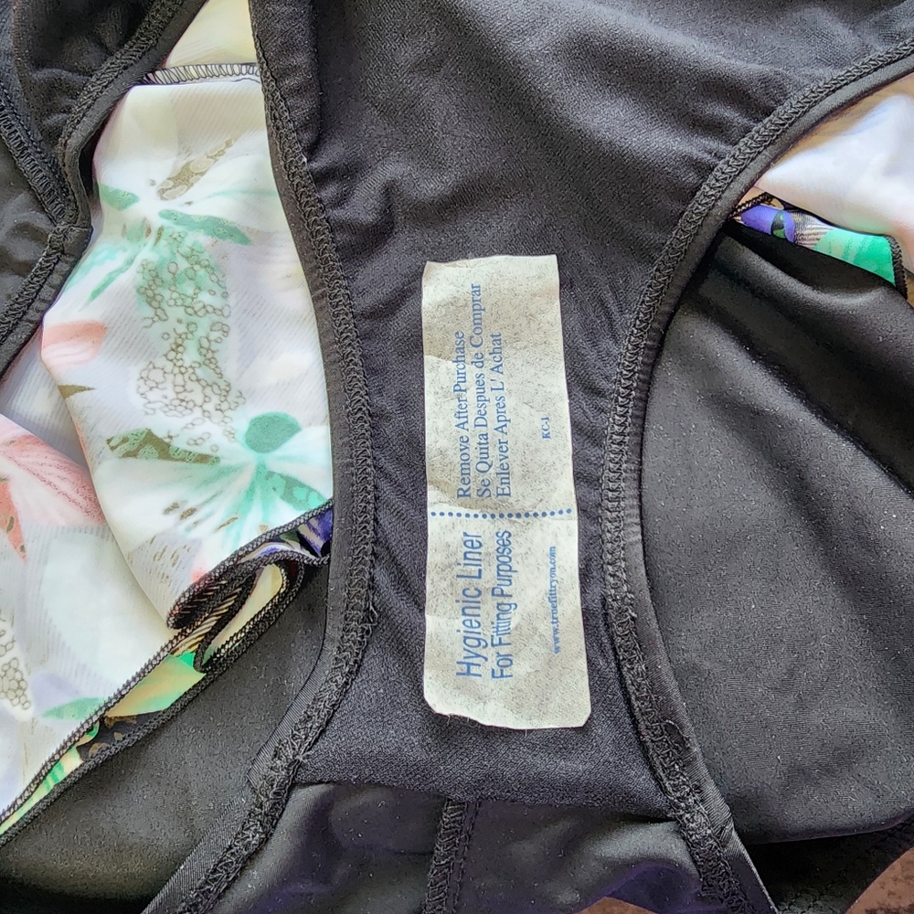 Dippin Daisy's swim suit one piece floral padded cups adjustable straps sz 18w - Picture 9 of 14